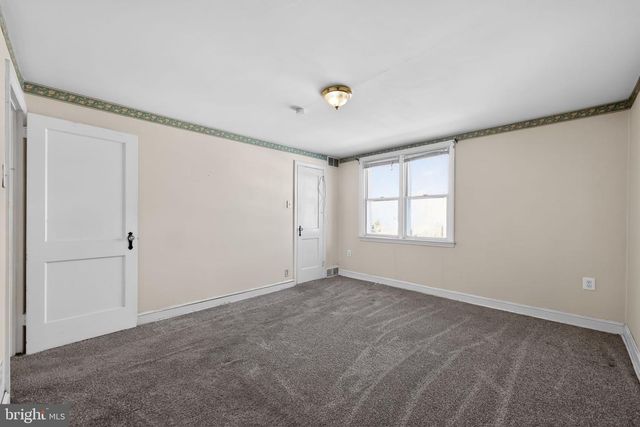 422 RIVELY AVE, Collingdale, PA 19023