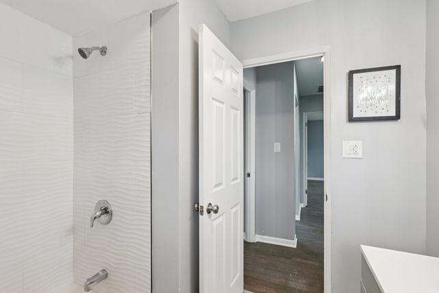 926 Braemar Road, Flossmoor, IL 60422