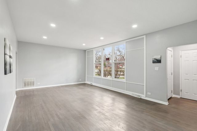 926 Braemar Road, Flossmoor, IL 60422