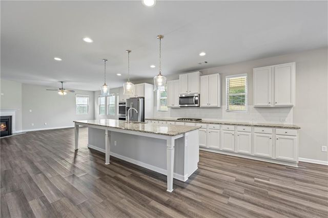 30 Fanleaf Drive, Fairburn, GA 30213