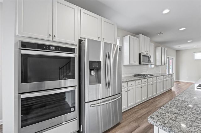 30 Fanleaf Drive, Fairburn, GA 30213