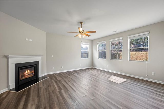 30 Fanleaf Drive, Fairburn, GA 30213