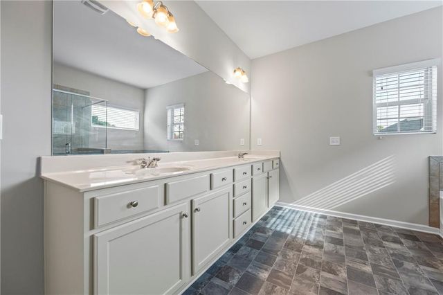 30 Fanleaf Drive, Fairburn, GA 30213