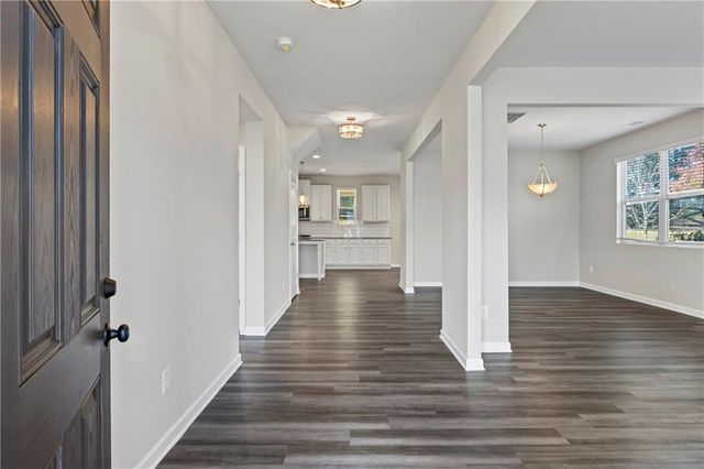 30 Fanleaf Drive, Fairburn, GA 30213