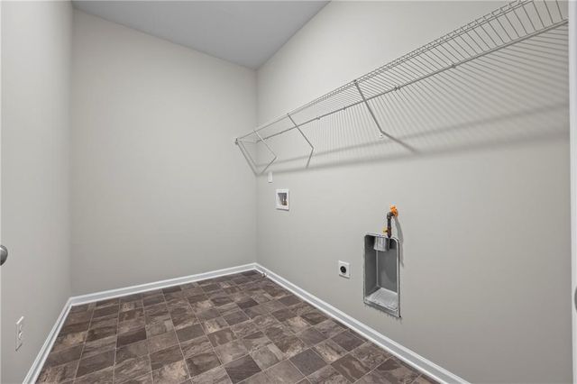 30 Fanleaf Drive, Fairburn, GA 30213