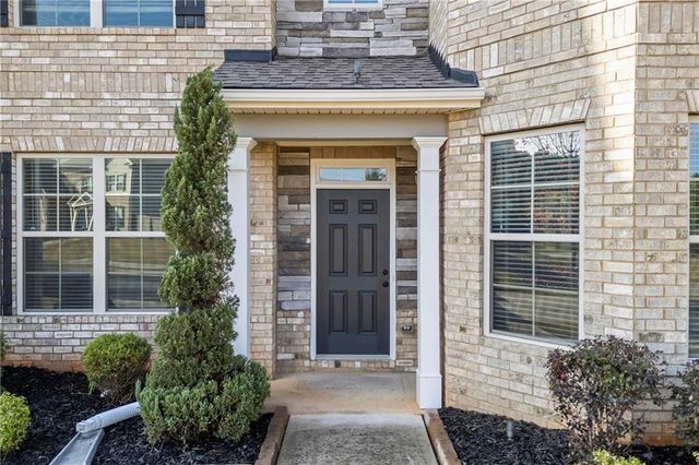 30 Fanleaf Drive, Fairburn, GA 30213