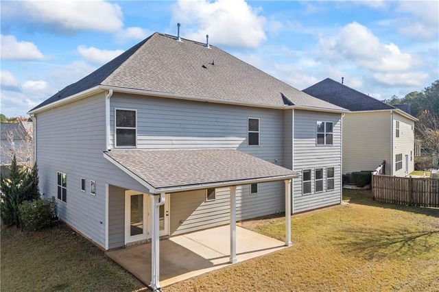 30 Fanleaf Drive, Fairburn, GA 30213