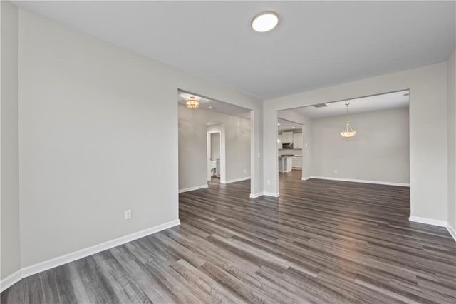 30 Fanleaf Drive, Fairburn, GA 30213