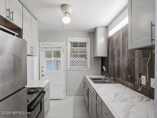 402 W 63RD Street, Jacksonville, FL 32208