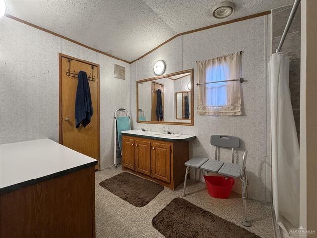 3924 Railroad Drive, Edinburg, TX 78541