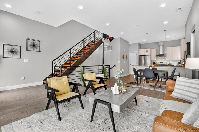 3360 W 38th Avenue 10, Denver, CO 80211