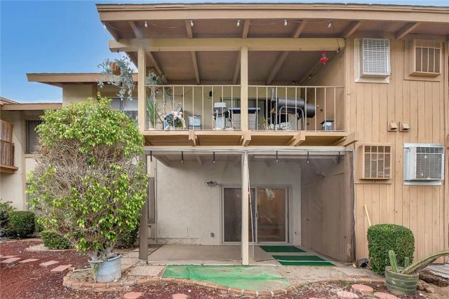 1916 FAIRWAY CIRCLE Drive, San Marcos, CA 92078