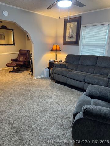 220 S 67th East Avenue, Tulsa, OK 74112