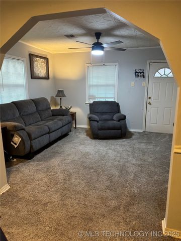 220 S 67th East Avenue, Tulsa, OK 74112