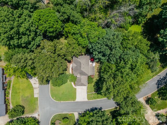 506 Abbotsford Court, Charlotte, NC 28270