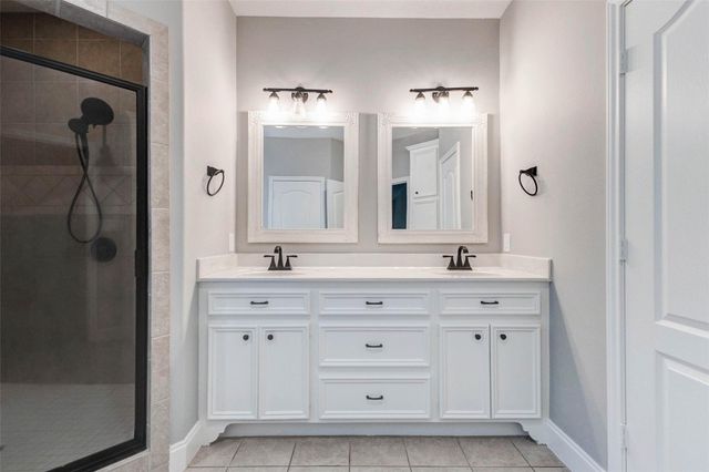 13731 Fountainview Drive, Montgomery, TX 77356