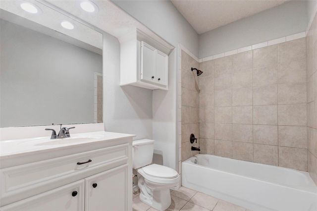 13731 Fountainview Drive, Montgomery, TX 77356