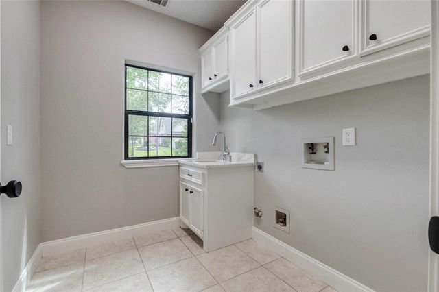 13731 Fountainview Drive, Montgomery, TX 77356