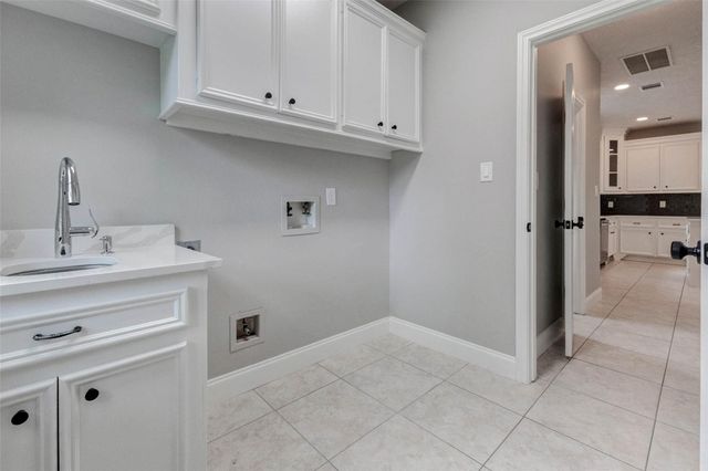 13731 Fountainview Drive, Montgomery, TX 77356