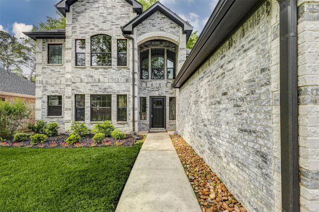 13731 Fountainview Drive, Montgomery, TX 77356
