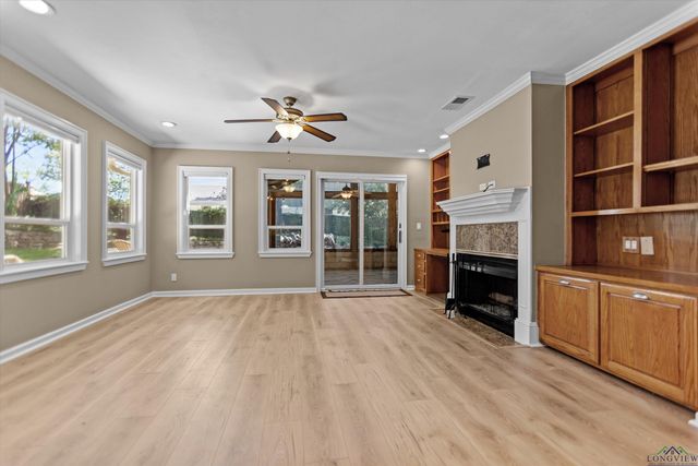 103 Williamsburg Lane, Bullard, TX 75757