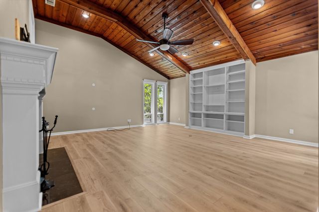 103 Williamsburg Lane, Bullard, TX 75757