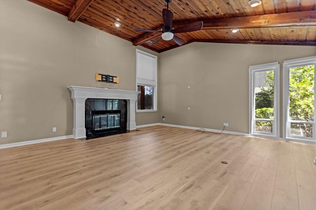 103 Williamsburg Lane, Bullard, TX 75757