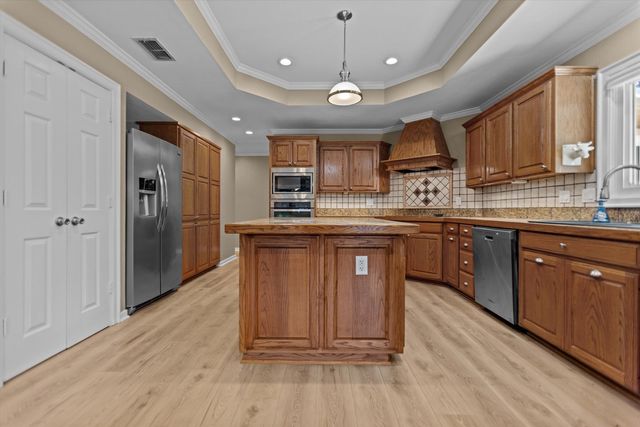 103 Williamsburg Lane, Bullard, TX 75757