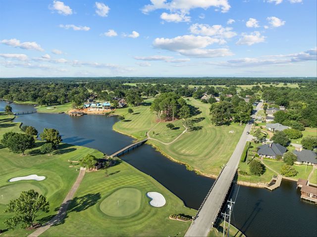 103 Williamsburg Lane, Bullard, TX 75757