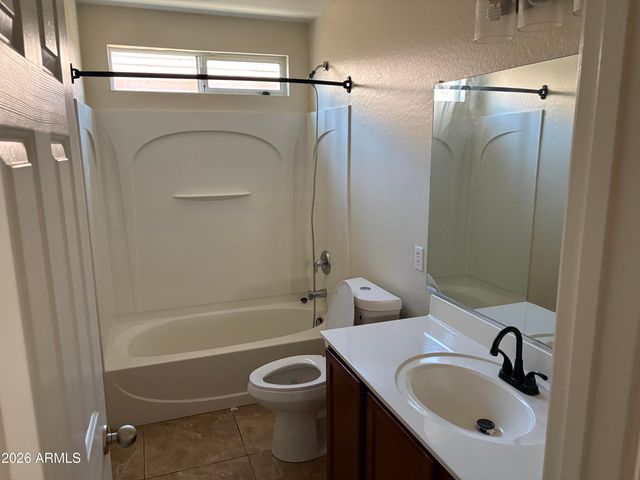 5222 E SILVERBELL Road, San Tan Valley, AZ 85143