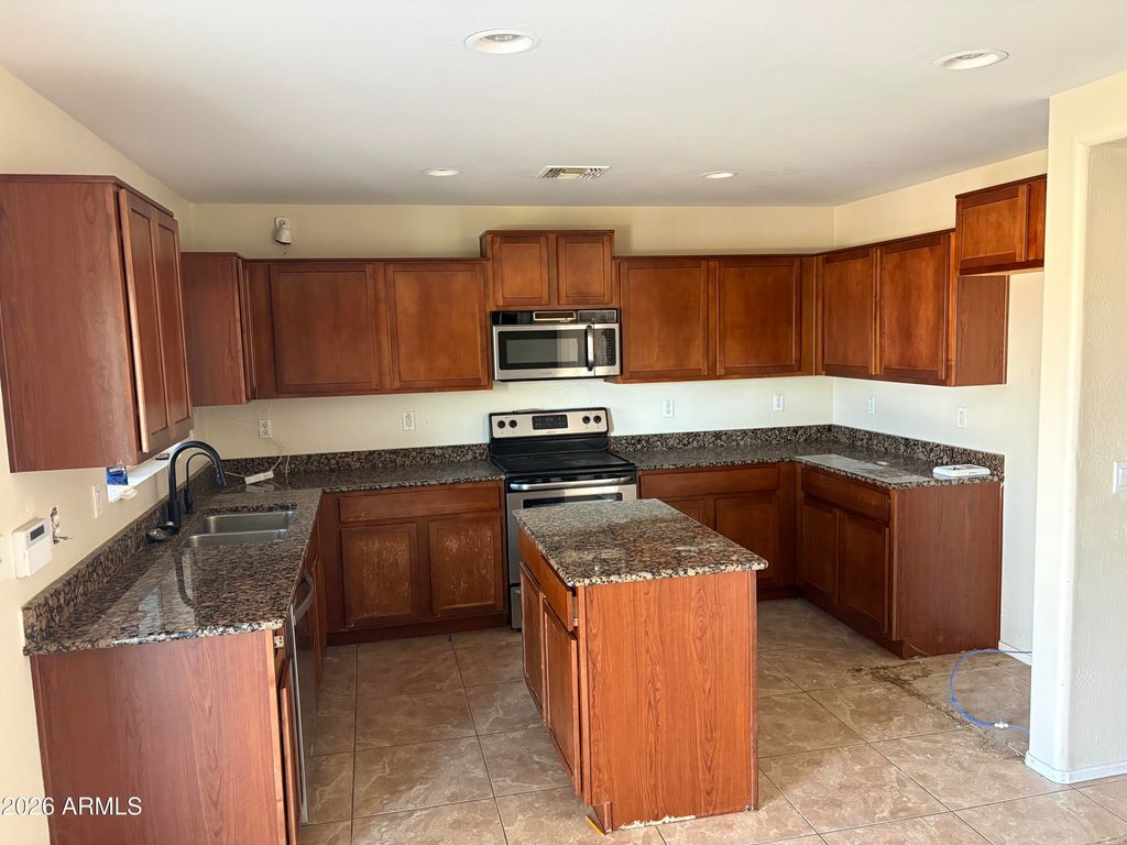 5222 E SILVERBELL Road, San Tan Valley, AZ 85143 — photo 4