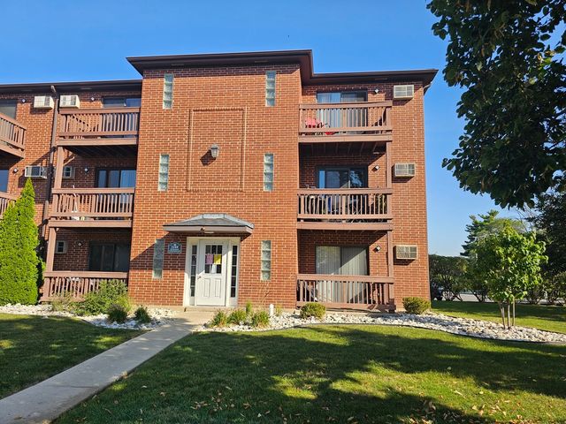 1160 Cedar Street 3A, Glendale Heights, IL 60139