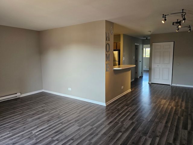 1160 Cedar Street 3A, Glendale Heights, IL 60139
