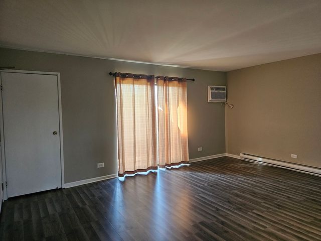 1160 Cedar Street 3A, Glendale Heights, IL 60139