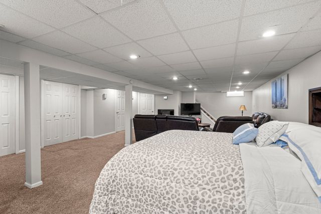 5845 Plainfield Street, Dearborn Heights City, MI 48127