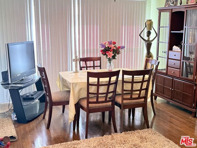 1635 S Orange Drive, Los Angeles, CA 90019