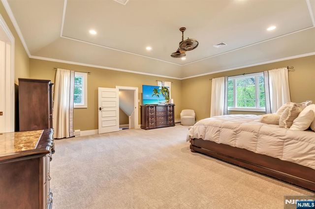 381 Pinewood Drive, Wyckoff, NJ 07481