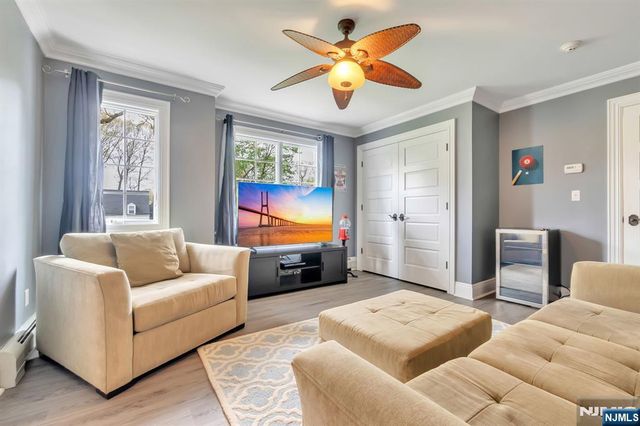 381 Pinewood Drive, Wyckoff, NJ 07481