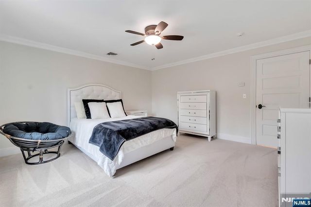 381 Pinewood Drive, Wyckoff, NJ 07481