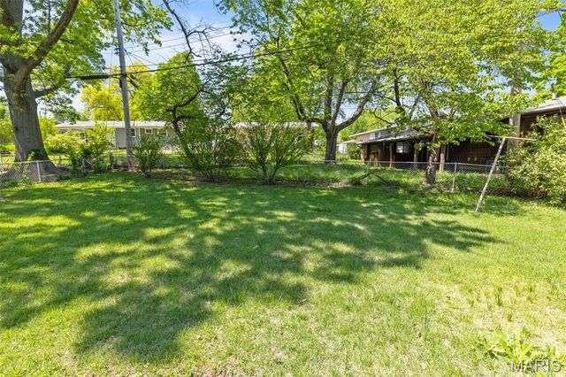 10419 Melvich Drive, St Louis, MO 63137