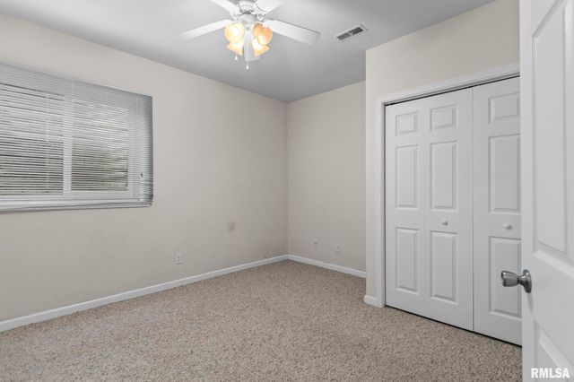 2704 JOHNATHAN Place, Springfield, IL 62711