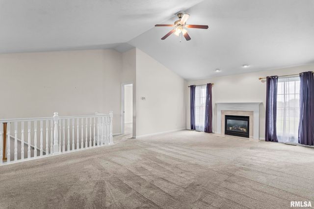 2704 JOHNATHAN Place, Springfield, IL 62711