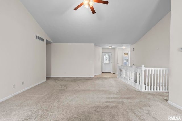 2704 JOHNATHAN Place, Springfield, IL 62711