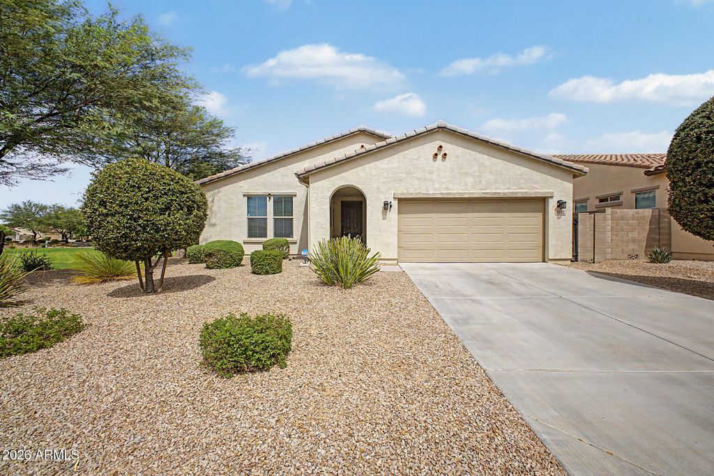 1572 E LUNA BLANCA Way, San Tan Valley, AZ 85140 — exterior