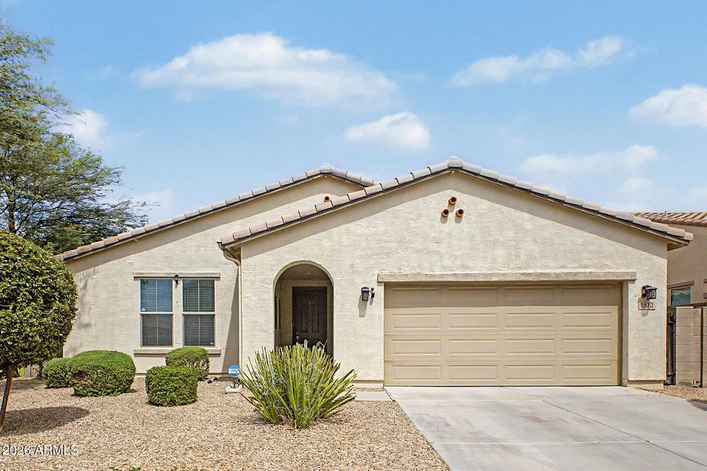 1572 E LUNA BLANCA Way, San Tan Valley, AZ 85140 — photo 2