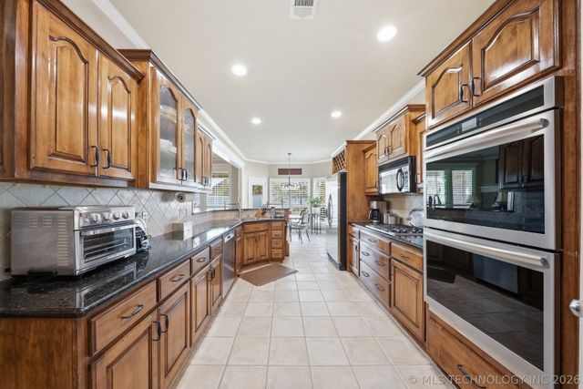 7407 E Galveston Place, Broken Arrow, OK 74014