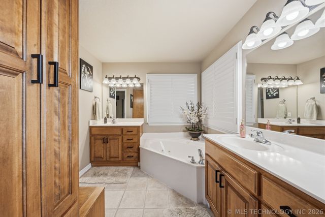 7407 E Galveston Place, Broken Arrow, OK 74014