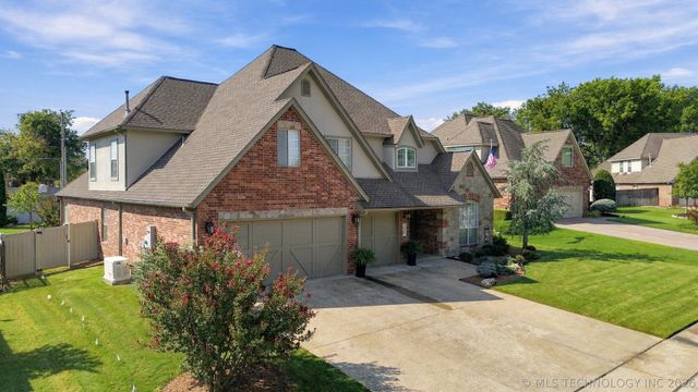 7407 E Galveston Place, Broken Arrow, OK 74014