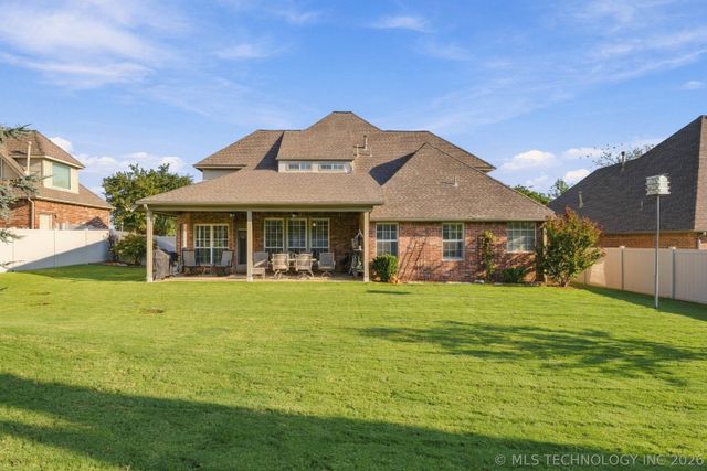 7407 E Galveston Place, Broken Arrow, OK 74014