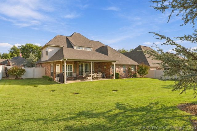 7407 E Galveston Place, Broken Arrow, OK 74014